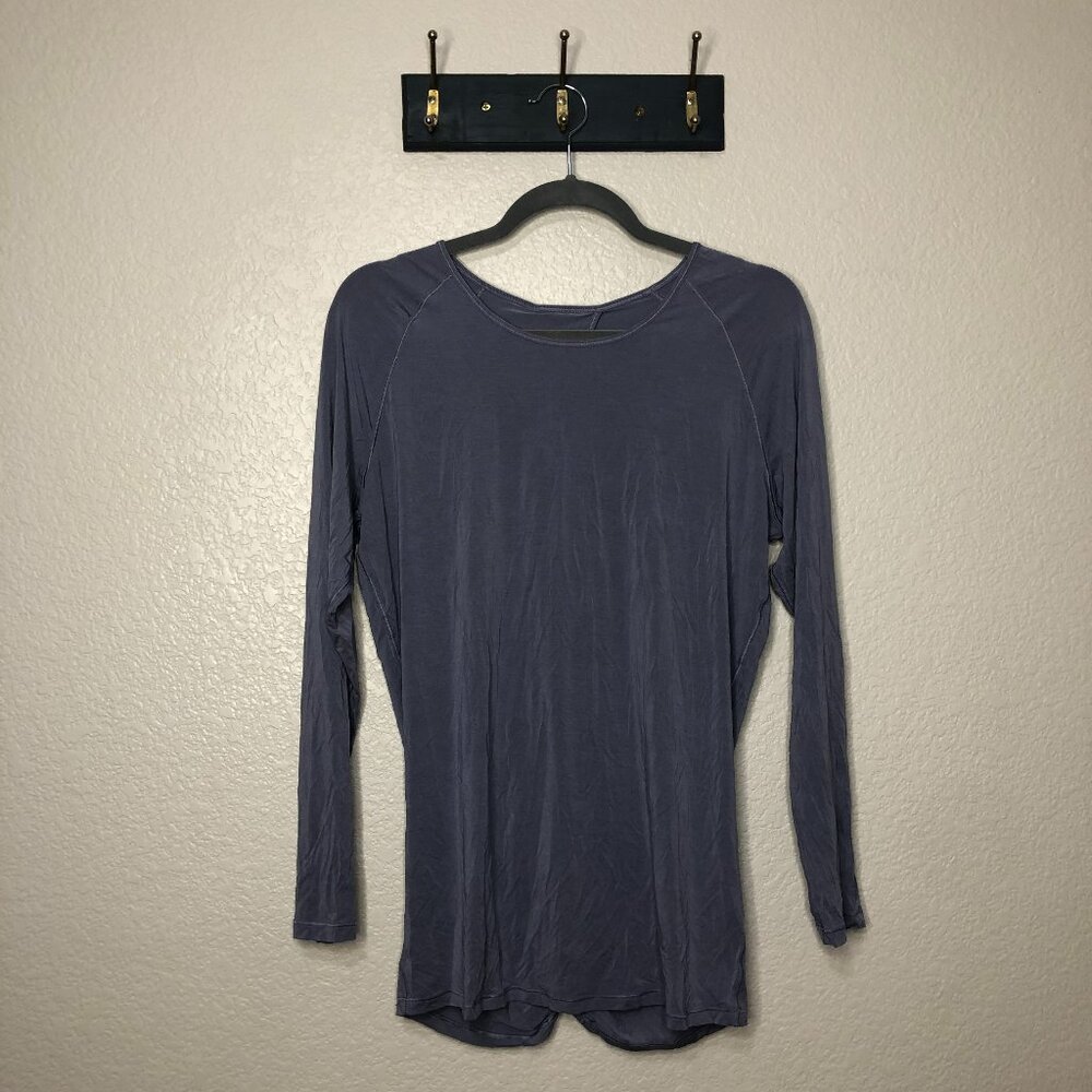 Lululemon Long Sleeve Open Back Athletic Top Womens 8 Running Workout Athleisure